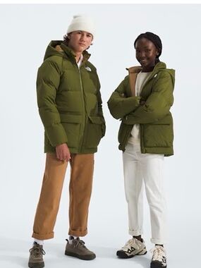 Like new! The North Face Boys’/Girls’ North Down Fleece-Lined Short Parka Sz XL